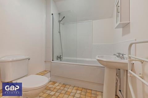 55 Foxglove Road, Rush Green, Romford, RM7 0YW