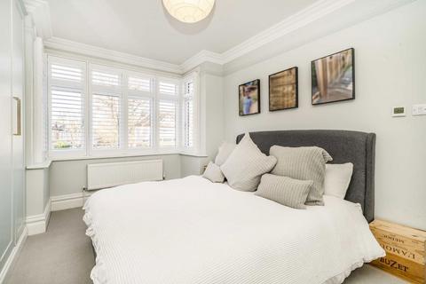 103 Leighton Road, London, W13 9DR