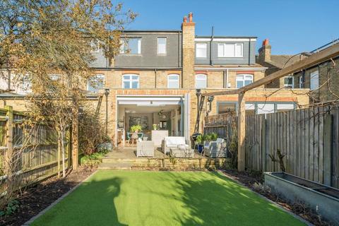 103 Leighton Road, London, W13 9DR