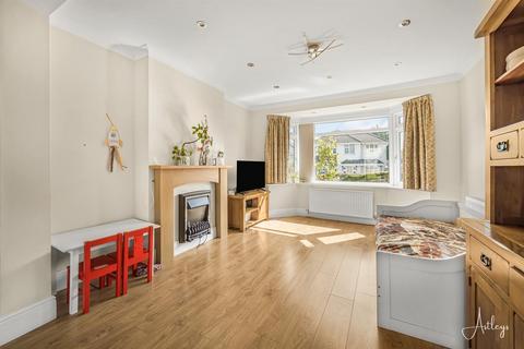 3 bedroom detached house for sale, Sunningdale Avenue, Mayals, Swansea