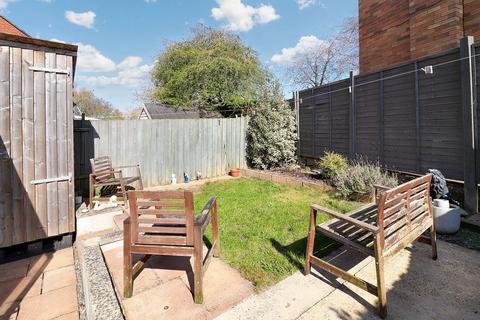 3 bedroom semi-detached house for sale, Alabaster Close, Hadleigh, IP7
