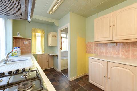 3 bedroom end of terrace house for sale, Stafford Road, Caterham CR3