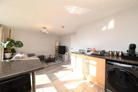 1 bedroom flat for sale, Ingleside Drive, Stevenage