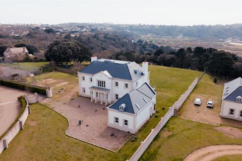 7 bedroom detached house for sale, An Exclusive Coastal Mansion In St Brelade