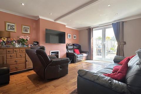 3 bedroom semi-detached house for sale, Linden Road, Birmingham B30