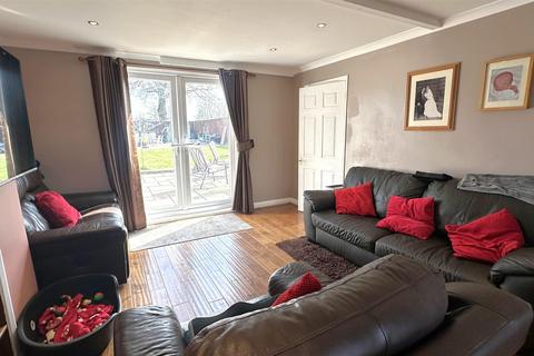 3 bedroom semi-detached house for sale, Linden Road, Birmingham B30