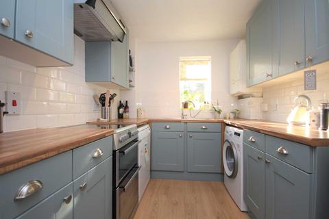 2 bedroom apartment to rent, Hebbecastle Down, Bracknell RG42