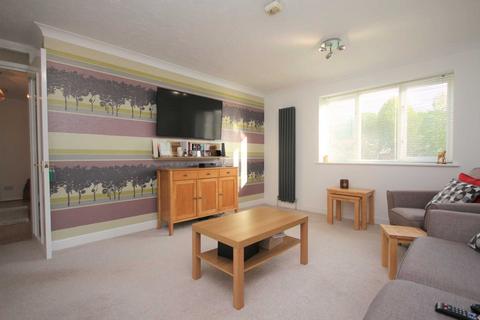2 bedroom apartment to rent, Hebbecastle Down, Bracknell RG42