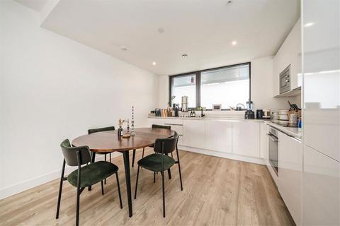 2 bedroom flat to rent, Scawfell Street, London E2