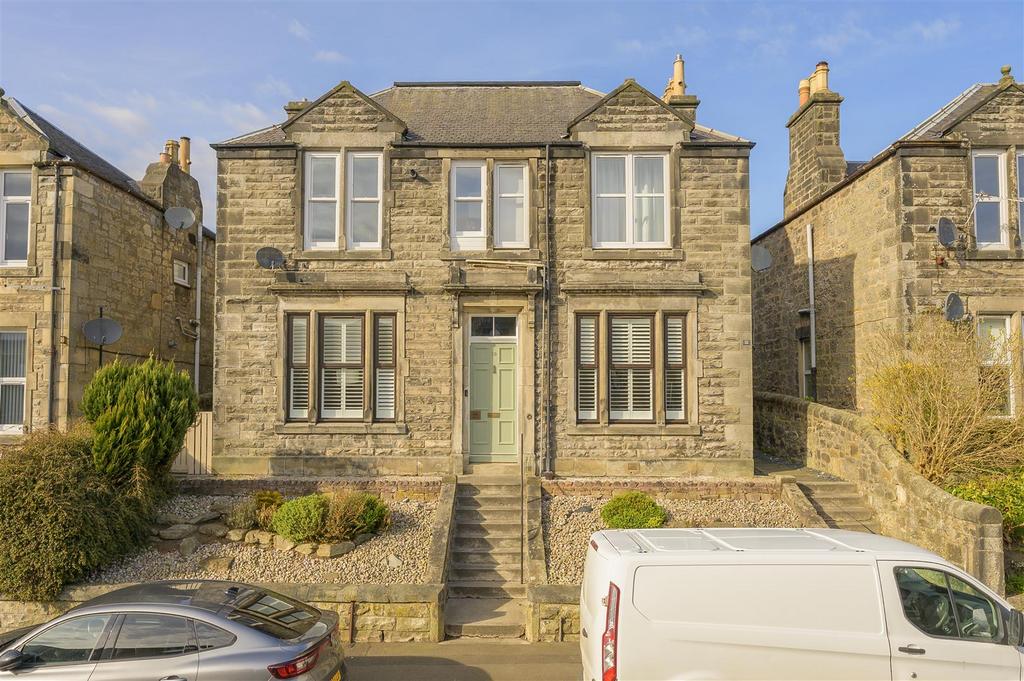 30 Victoria Street 002.jpg