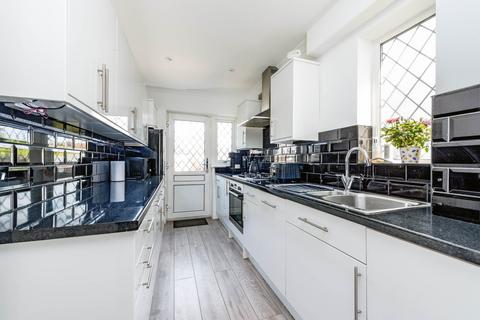 164 Tudor Drive, Morden, SM4 4PG