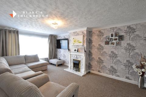 2 bedroom chalet for sale, Jubilee Avenue, Clacton-on-Sea