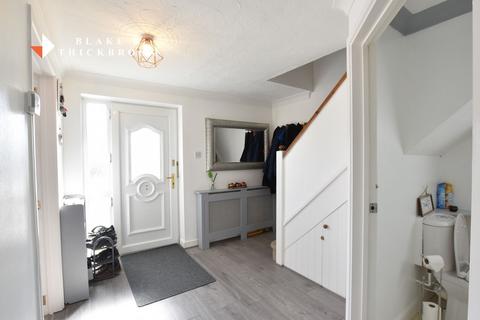 2 bedroom chalet for sale, Jubilee Avenue, Clacton-on-Sea