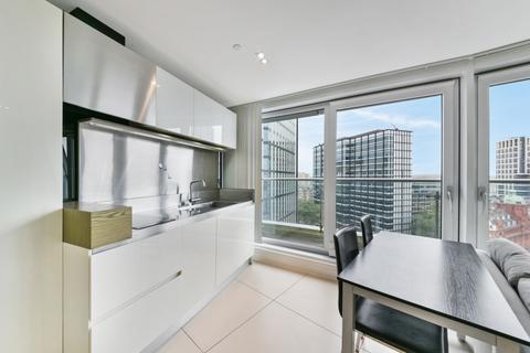 Studio to rent, Bezier Apartments, 91 City Road, Shoreditch, London, EC1Y