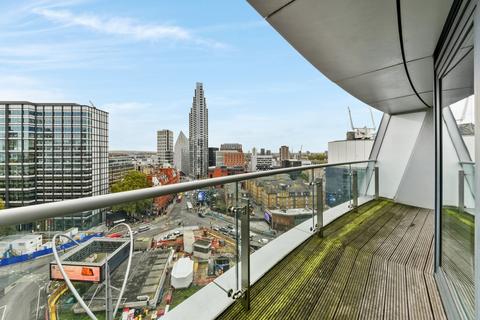 Studio to rent, Bezier Apartments, 91 City Road, Shoreditch, London, EC1Y