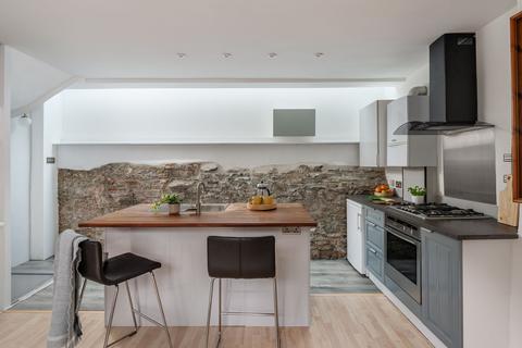 undefined, Lake Street, Dartmouth, Devon