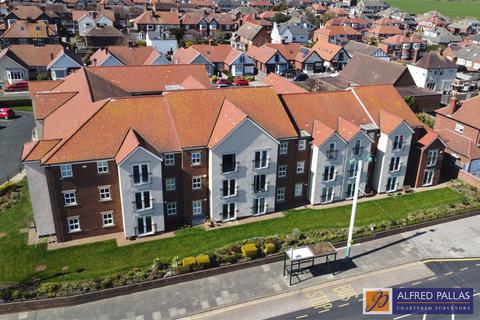 Bay Court, South Bents