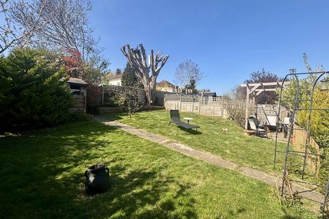 47 Broadcoombe, South Croydon, CR2 8HR