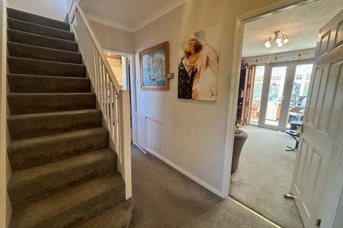 47 Broadcoombe, South Croydon, CR2 8HR