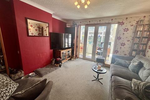 47 Broadcoombe, South Croydon, CR2 8HR
