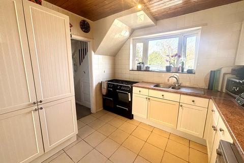 47 Broadcoombe, South Croydon, CR2 8HR