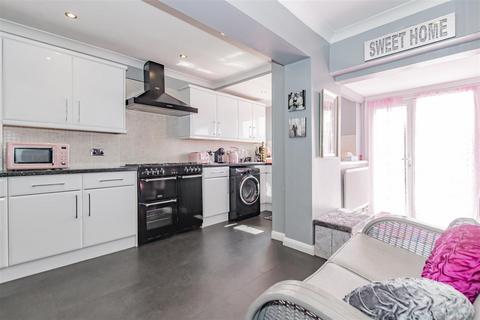 153 Green Walk, Crayford, Dartford, DA1 4JU
