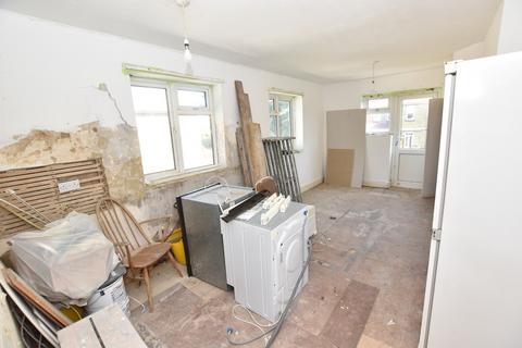4 bedroom terraced house for sale, Warwick Road, Cliftonville, Margate