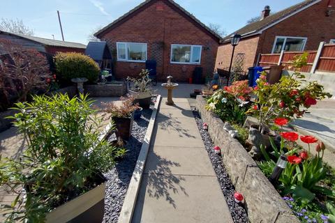 2 bedroom detached bungalow for sale, Stratheden Road, Bradeley