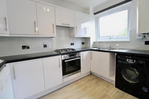 3 bedroom semi-detached house to rent, Cove Gardens, Cove, AB12