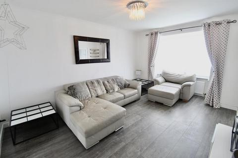 3 bedroom semi-detached house to rent, Cove Gardens, Cove, AB12