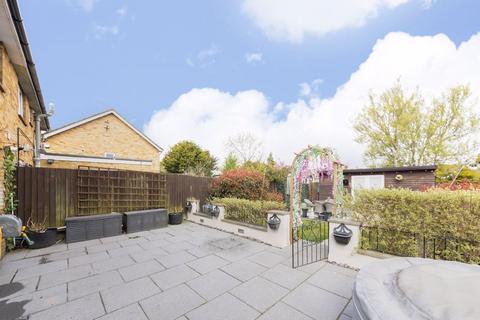 4 bedroom semi-detached house for sale, Lidsey Road, Banbury