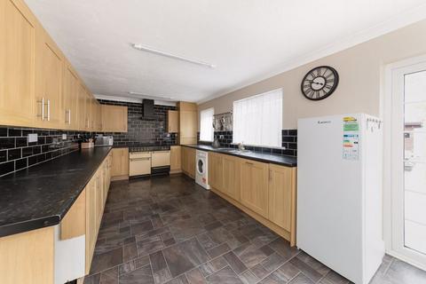 4 bedroom semi-detached house for sale, Lidsey Road, Banbury