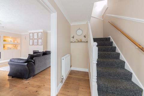 4 bedroom semi-detached house for sale, Lidsey Road, Banbury