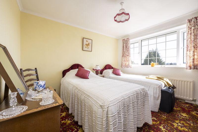 Bedroom no. 2 (2)