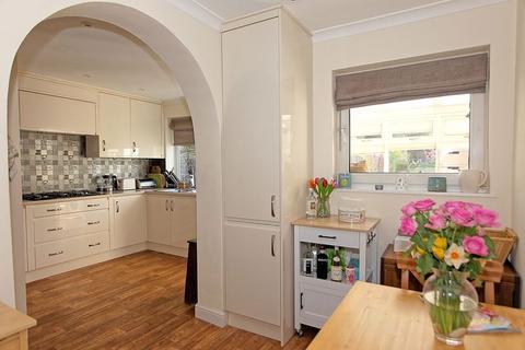 4 bedroom semi-detached house for sale, Albion Crescent, Chalfont St. Giles
