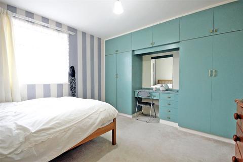 undefined, Shakespeare Road, Bedford, Bedfordshire, MK40