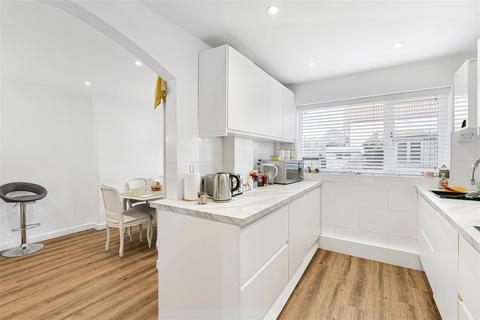 20 Harbour Avenue, Comberton, Cambridge, CB23 7DD