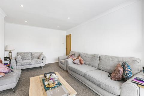 20 Harbour Avenue, Comberton, Cambridge, CB23 7DD