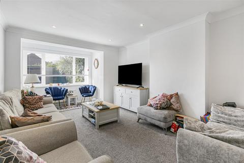 20 Harbour Avenue, Comberton, Cambridge, CB23 7DD
