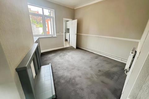 2 bedroom terraced house to rent, Upper Hillchurch Street, Staffordshire ST1