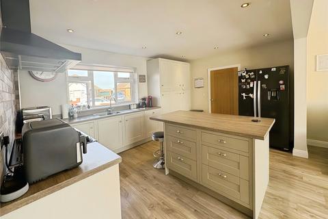 4 bedroom detached house to rent, Parkhill Road, Doncaster DN3