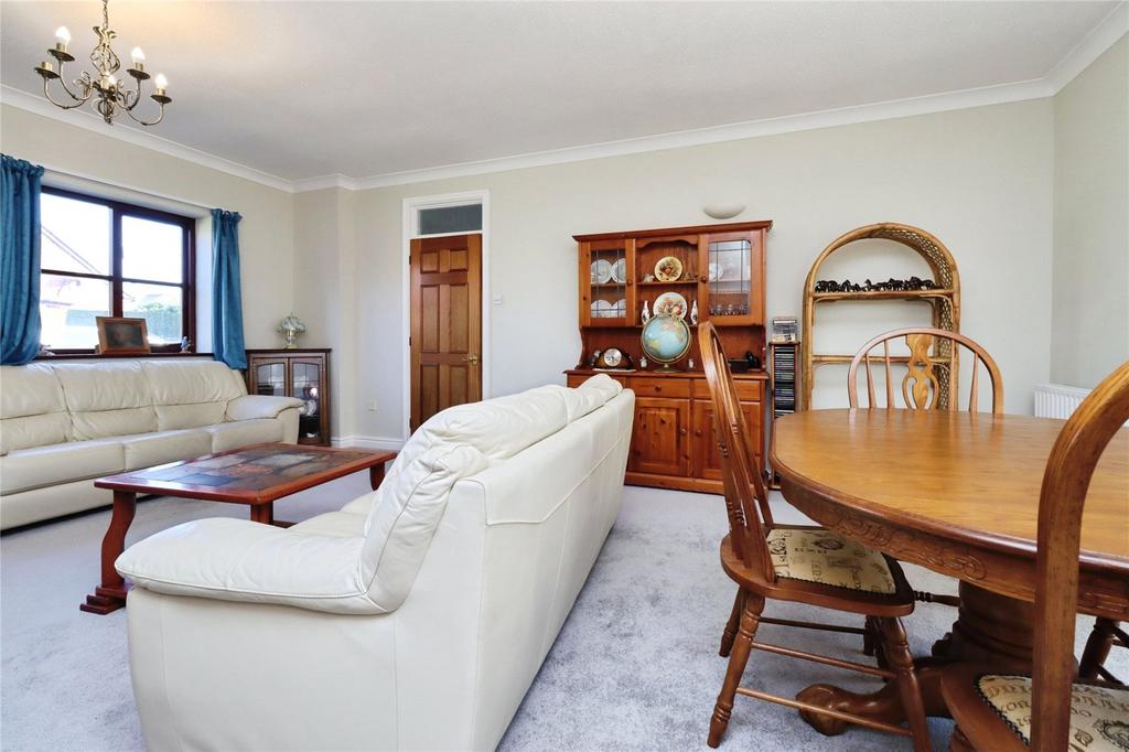 Living/Dining Room