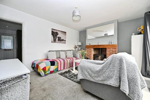 23 Kelcliffe Avenue, Guiseley, Leeds, LS20 9EW