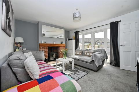 23 Kelcliffe Avenue, Guiseley, Leeds, LS20 9EW