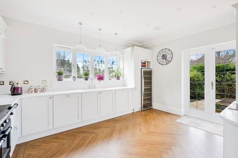 Rose Lawn Big Common Lane, Bletchingley, Redhill, RH1 4QE