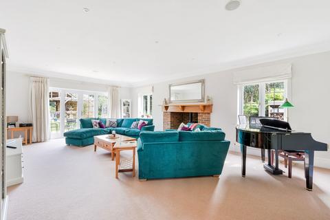 Rose Lawn Big Common Lane, Bletchingley, Redhill, RH1 4QE