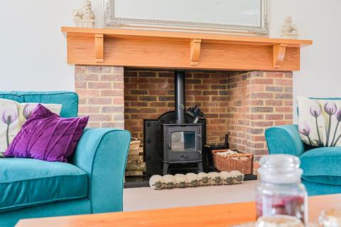 Rose Lawn Big Common Lane, Bletchingley, Redhill, RH1 4QE