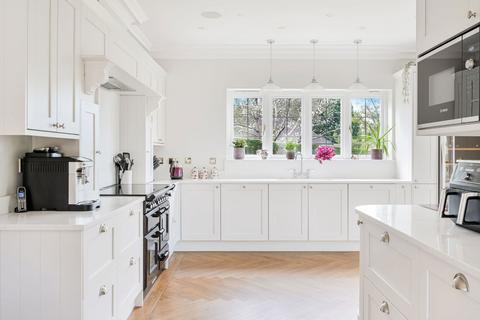 Rose Lawn Big Common Lane, Bletchingley, Redhill, RH1 4QE