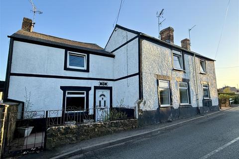 3 bedroom detached house for sale, Stryt Issa, Pen-Y-Cae, Wrexham