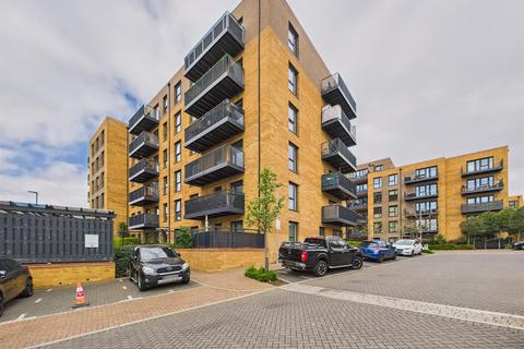 2 bedroom flat for sale, Rowland Road, London